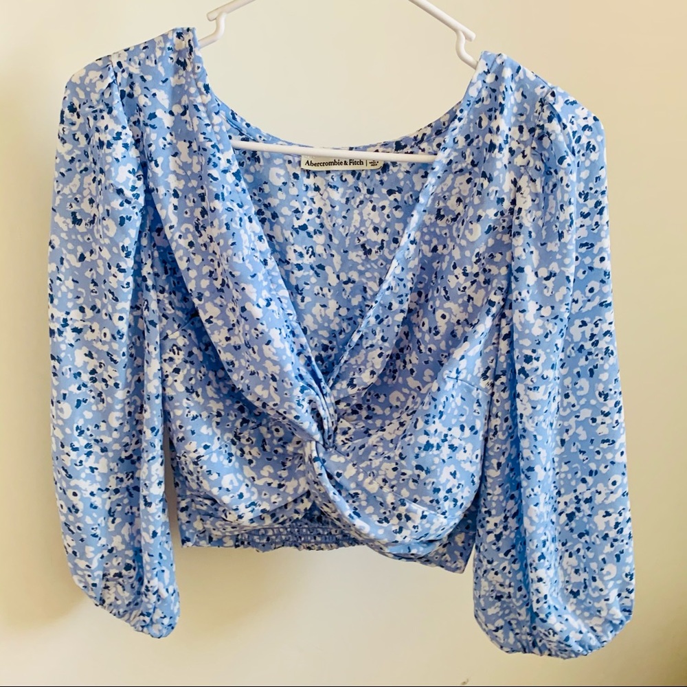 Abercrombie knot-front crop top